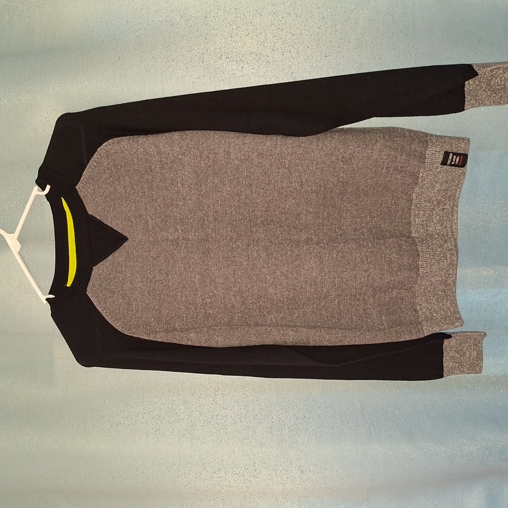 Chicago Black Label Urban Wear Sweater
